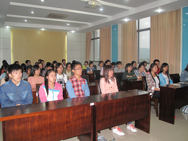 药公司召开2014年下半年公司党校总结动员大会